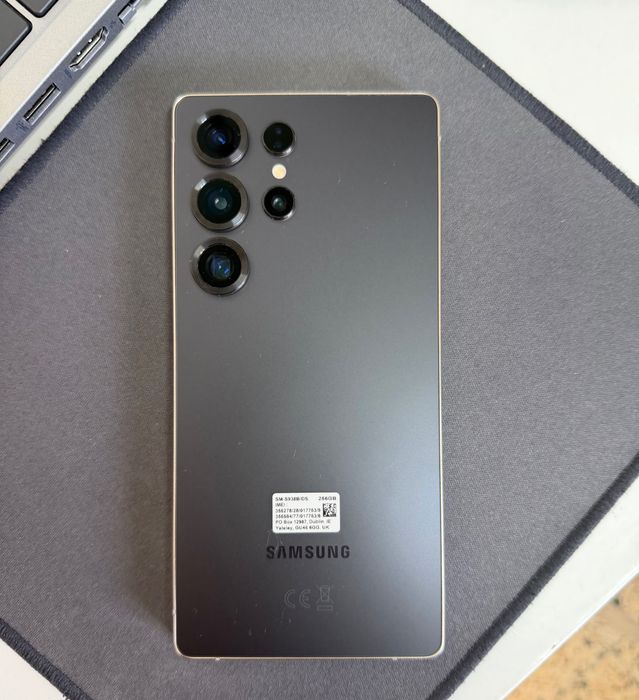 Samsung Galaxy S25 Ultra - preto - 256GB - Como Novo