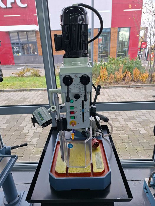 Wiertarka stołowa GB 30 T z układem chłodzenia BERNARDO