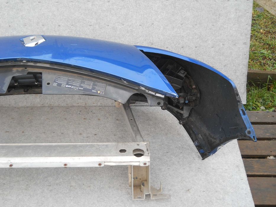 RENAULT CLIO III LIFT 185 zderzak przedni przód