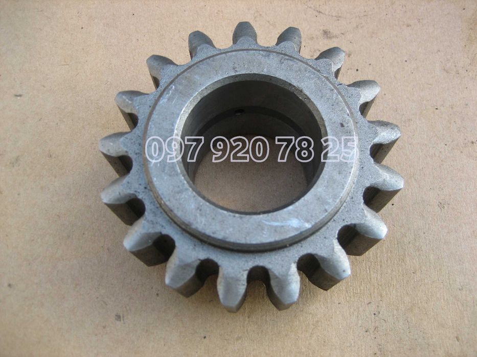 Запчастини  львівських навантажувачів,погрузчиків. Шестерні роздатки.