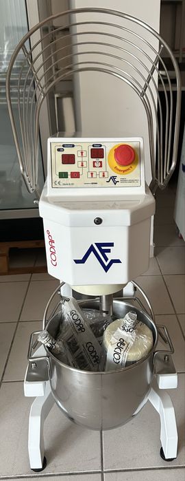 Batedeira Planetária FERNETO 10L =COM GARANTIA=
