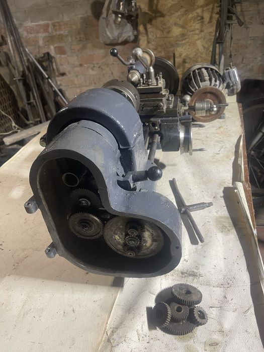 Токарний верстат тв-16