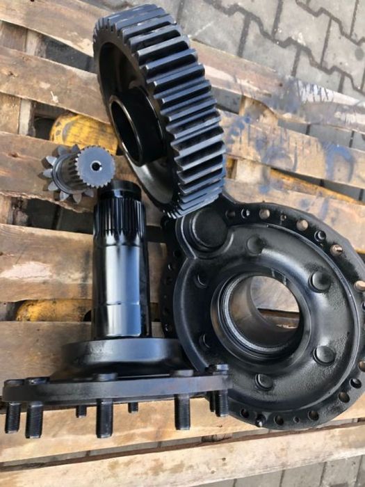 zwolnica piasta przedniego mostu harwestera john deere 1170