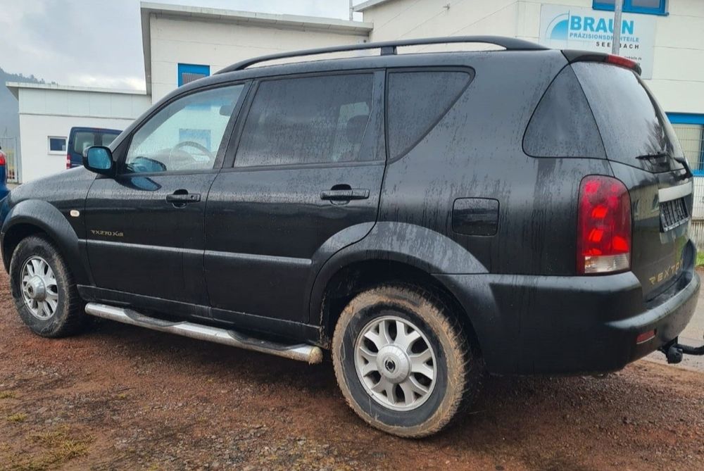 SsangYong Rexton 2.7 дізель для військ. без завдатка