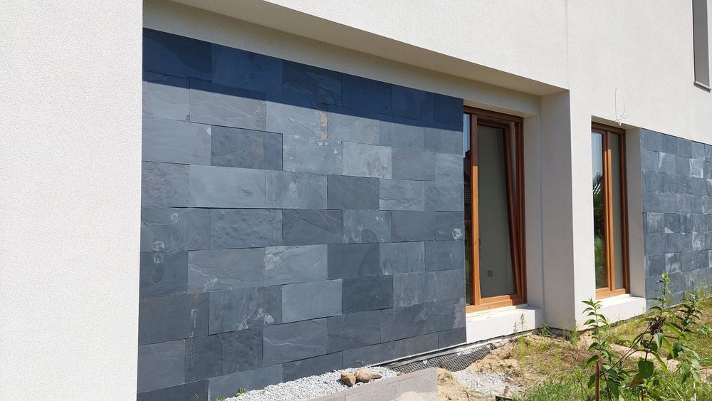 Płytki z Łupka Black Slate 30 x 60 cm na elewację mur