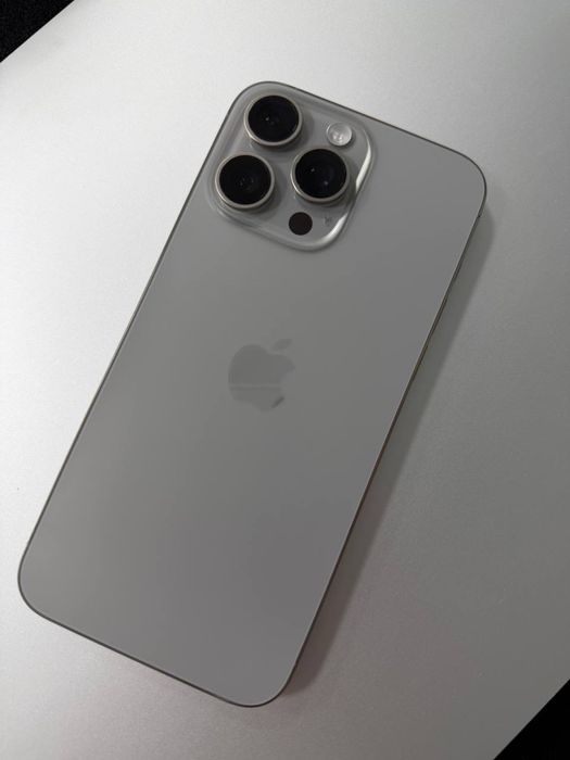 iPhone 15 Pro Max 256GB Natural Titanium