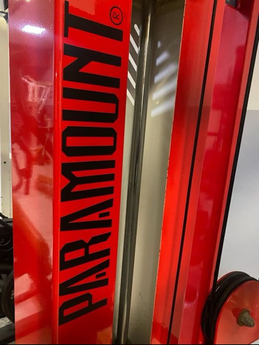 Peck Fly - paramount