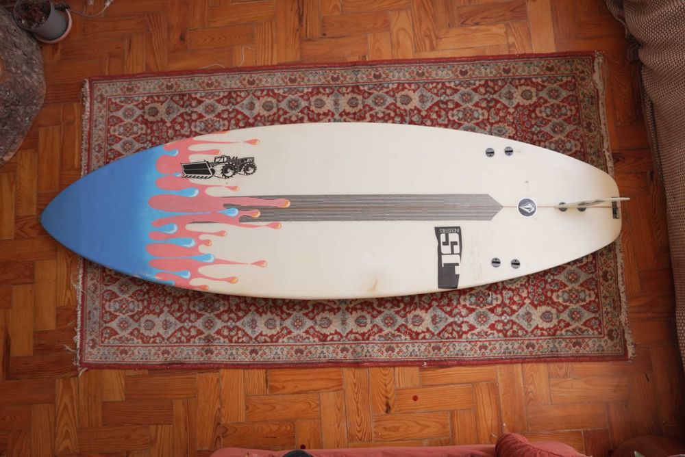 Prancha de Surf JS Revolution 5'8 24L