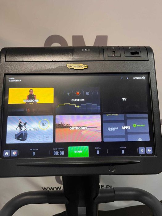 Rower Pionowy Technogym Excite 1000 live