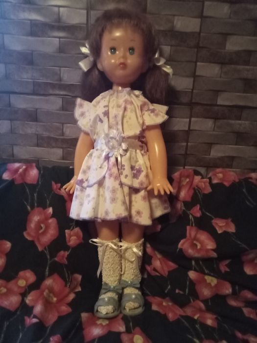 Продам велику ходячу ляльку