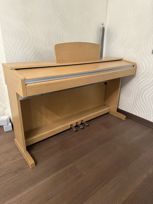 Yamaha Arius YDP141C