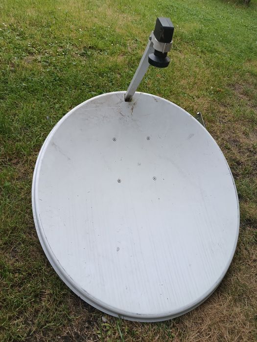 Antena satelitarna 90 cm. Konwerterem