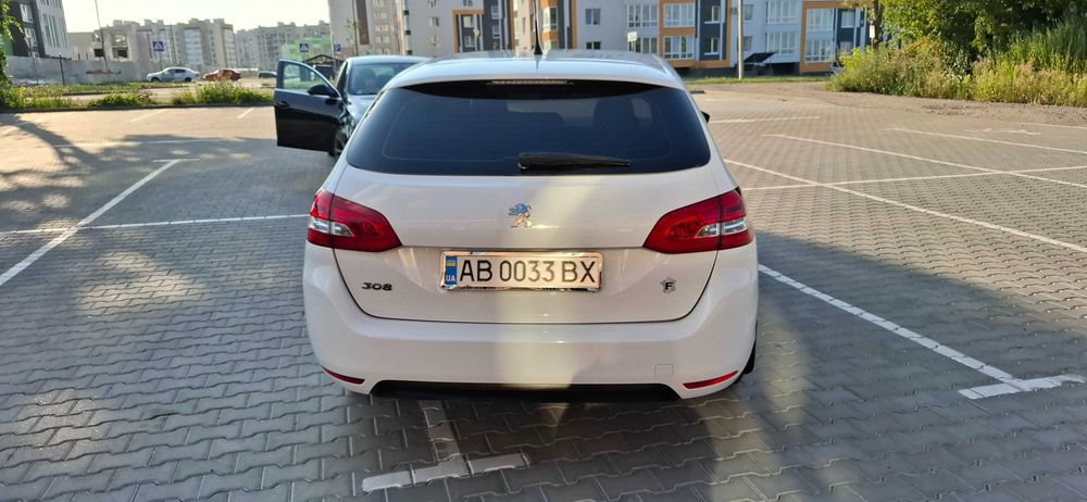 Продам Peugeot 308 SW 1,6D 2017р.