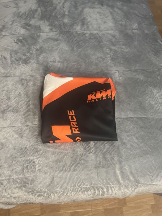 sweatshirt KTM novo, nunca foi usado