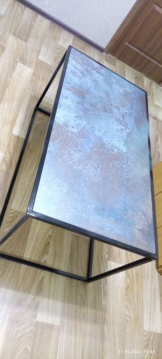 Столики з керамограніту лофт