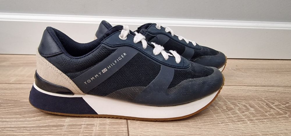TOMMY HILFIGER Sneakersy damskie r. 38 Tommy Jacquard City