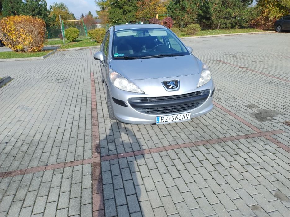 Peugeot 207