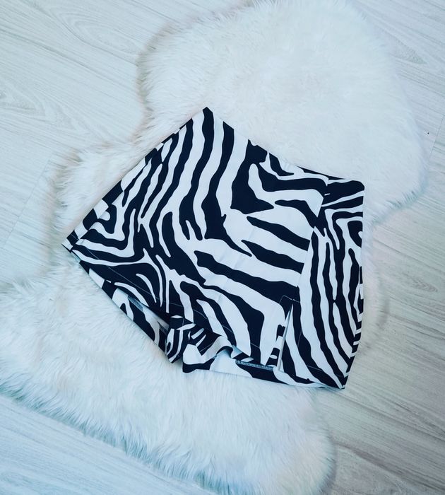 Komplet zestaw set La Milla body spódniczko spodenki zebra