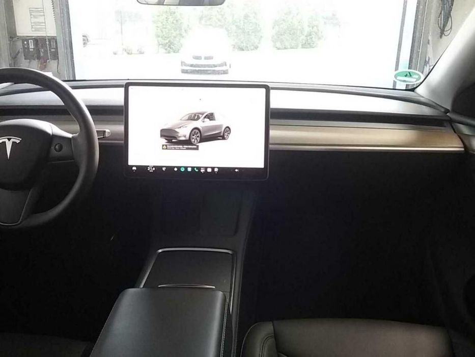 Tesla Model Y Long Range Dual Motor AWD foto 5