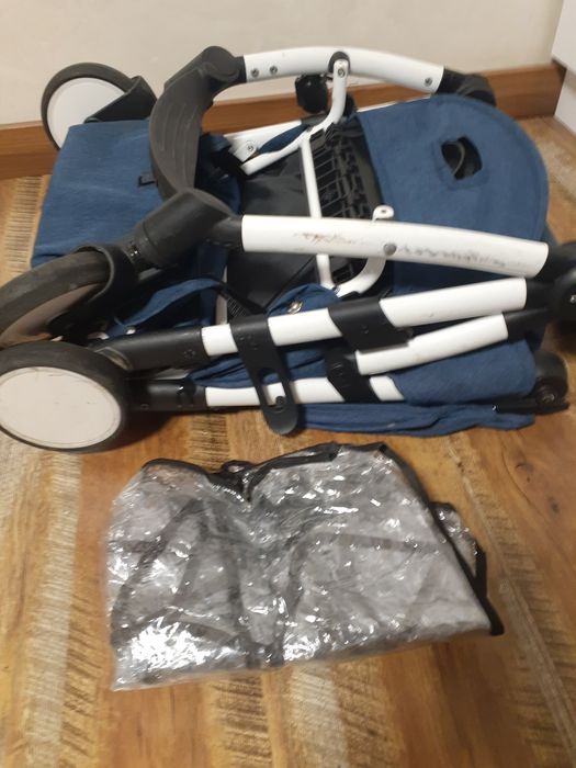 Каляска дитяча прогулянкова