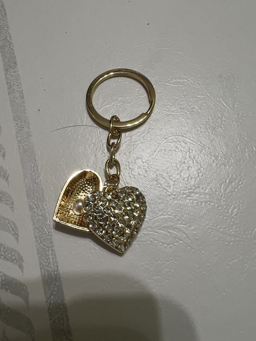 Брелок для ключей с камнями