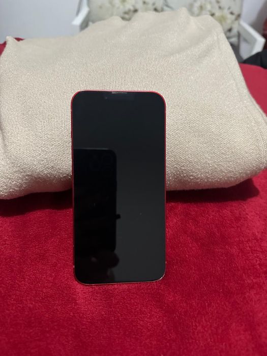 IPhone 13 vermelho
