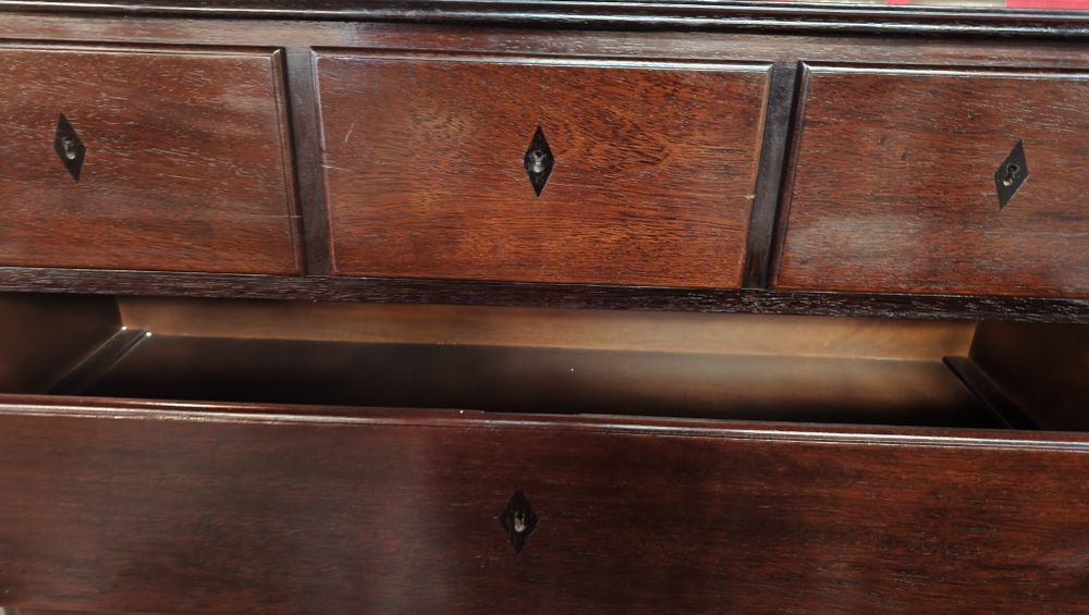 Cómoda D. Maria de Invulgar Tamanho