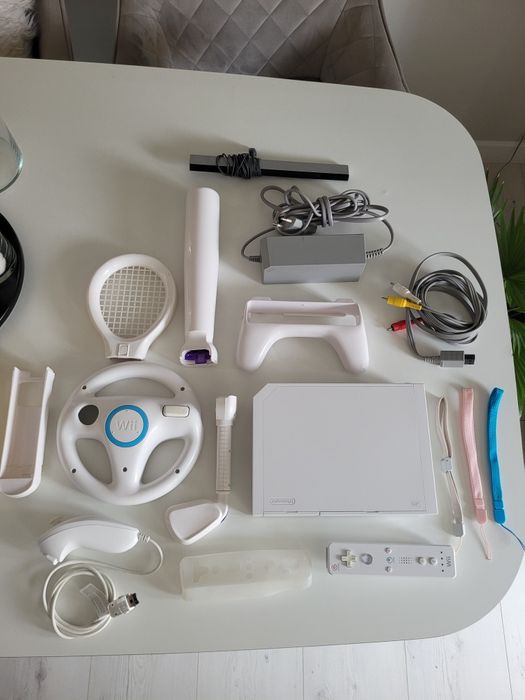 Konsola Nintendo Wii + zestaw Sports