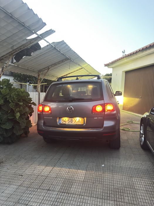 VW Touareg r5 manual com suspensao de molas e todos os sistemas e diferencias de tracção a funcionar.