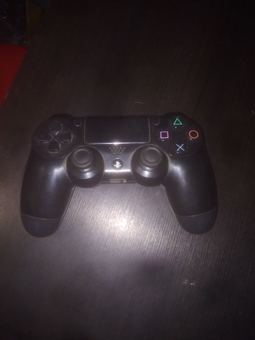 Ps 4 slim 1 Tb pamięci sprzedam