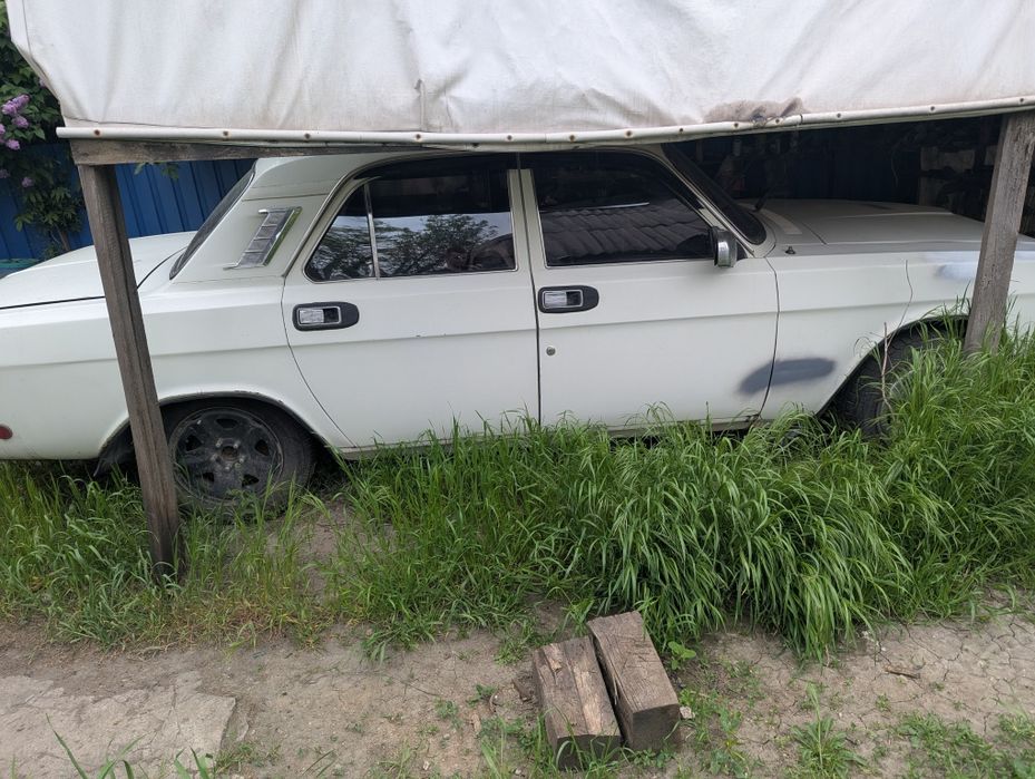 Продам Волгу 2410