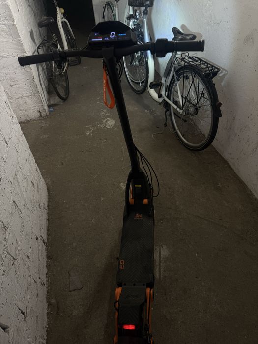 Hulajnoga elektryczna