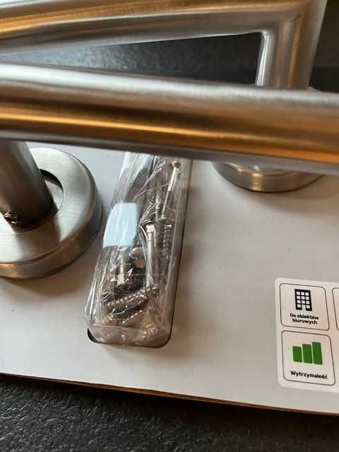 Klamka do drzwi wewnętrznych na rozecie okrągłej Inox Stal nierdzewna