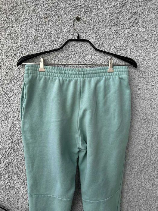 Спортивні штани Lacoste