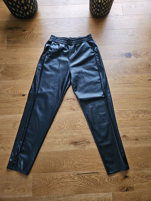 Spodnie megi z Eco skóry ocieplane