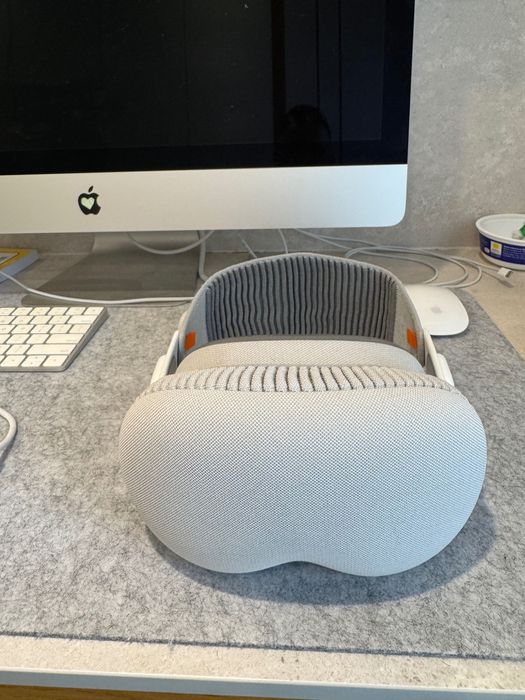 Apple Vision Pro 256 GB USA stan BDB