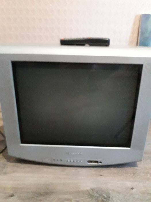 Телевізор для дачі або на запчастини продам