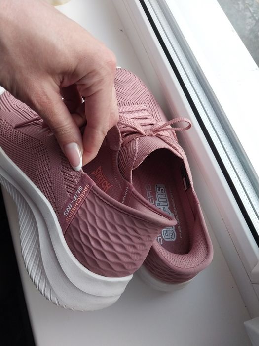 Кроссовки Skechers