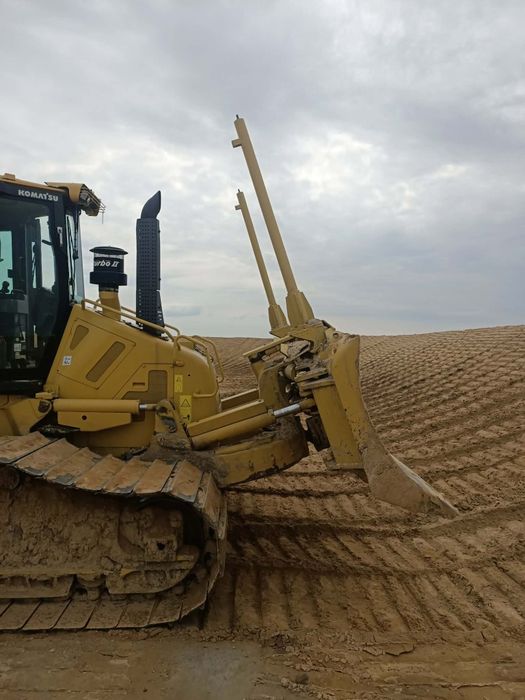 Spycharka komatsu D61PX + GPS
