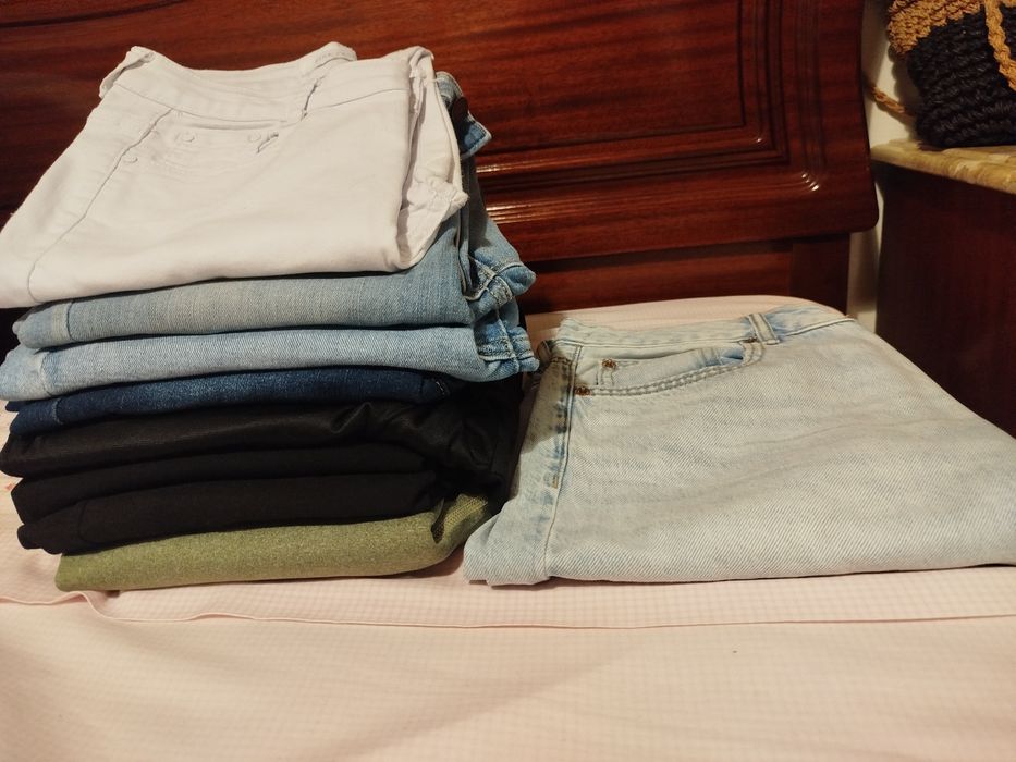Lote de roupas femininas