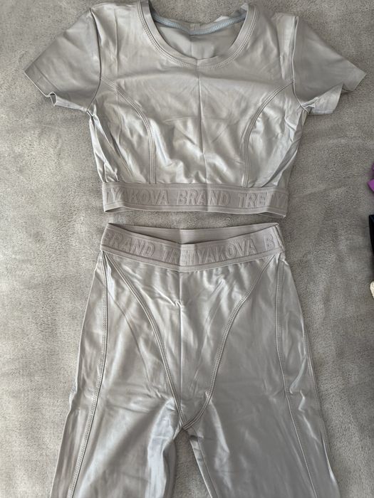 Продам речі в ідеальному  стані ,розмір S