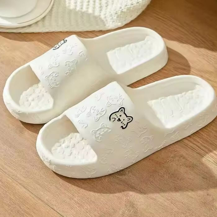 Nowe klapki damskie.