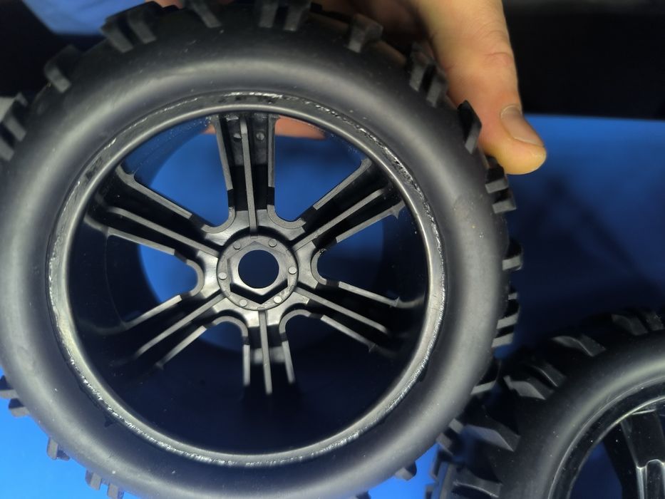 Sprzedam nowe kółka do rc car