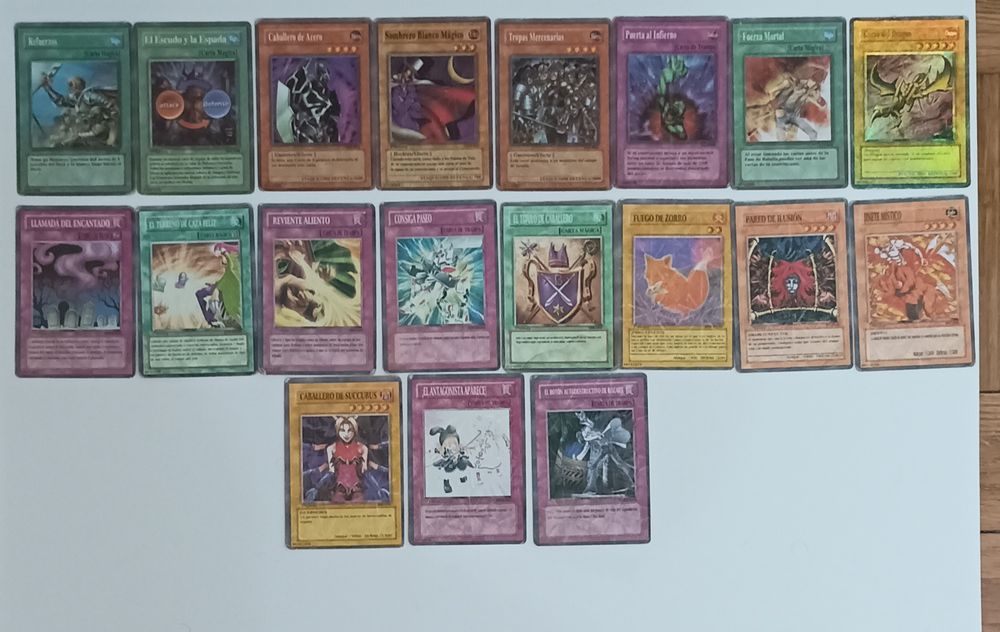 Cartas coleção  Yu-Gi-OH