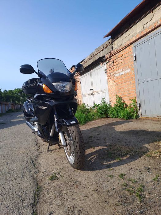 Продам Honda Deauville