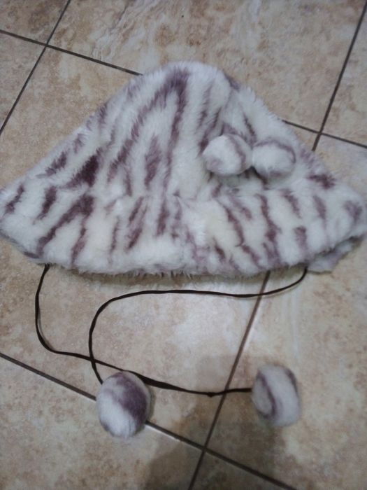 Kapelusz czapka backet hat futerko zebra