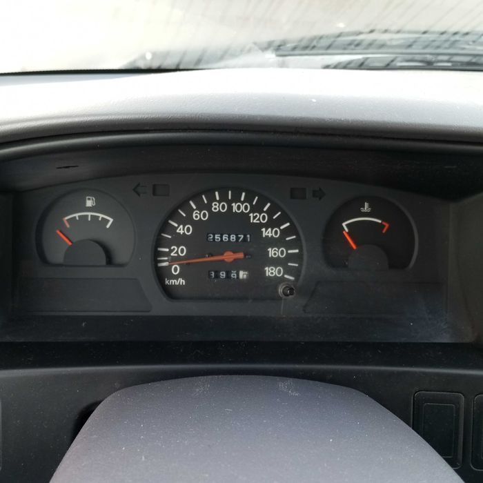 Carrinha Mitsubishi 9 lugares