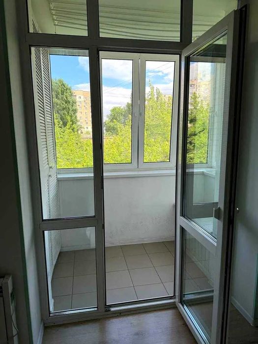 Здається світла, затишна та простора квартира Солом'янський р-н