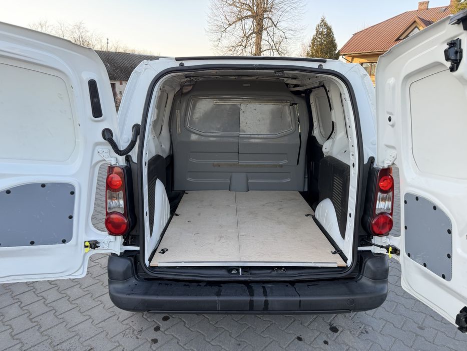 Peugeot Partner 1.6 HDI Salon PL 3-osobowy 100% Bezwypadkowy