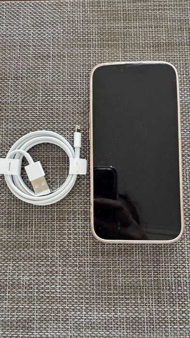 iPhone 13 -Excelente estado - Desbloqueado